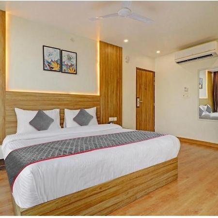 Hotel Sr Grand Gorakhpur Ngoại thất bức ảnh