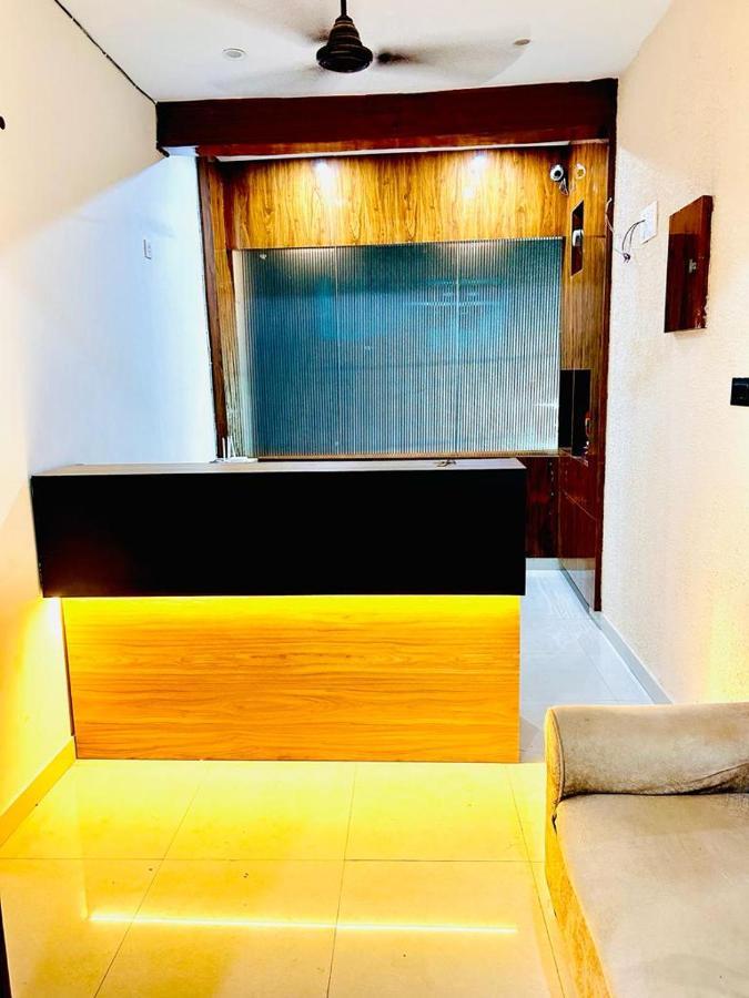 Hotel Sr Grand Gorakhpur Ngoại thất bức ảnh